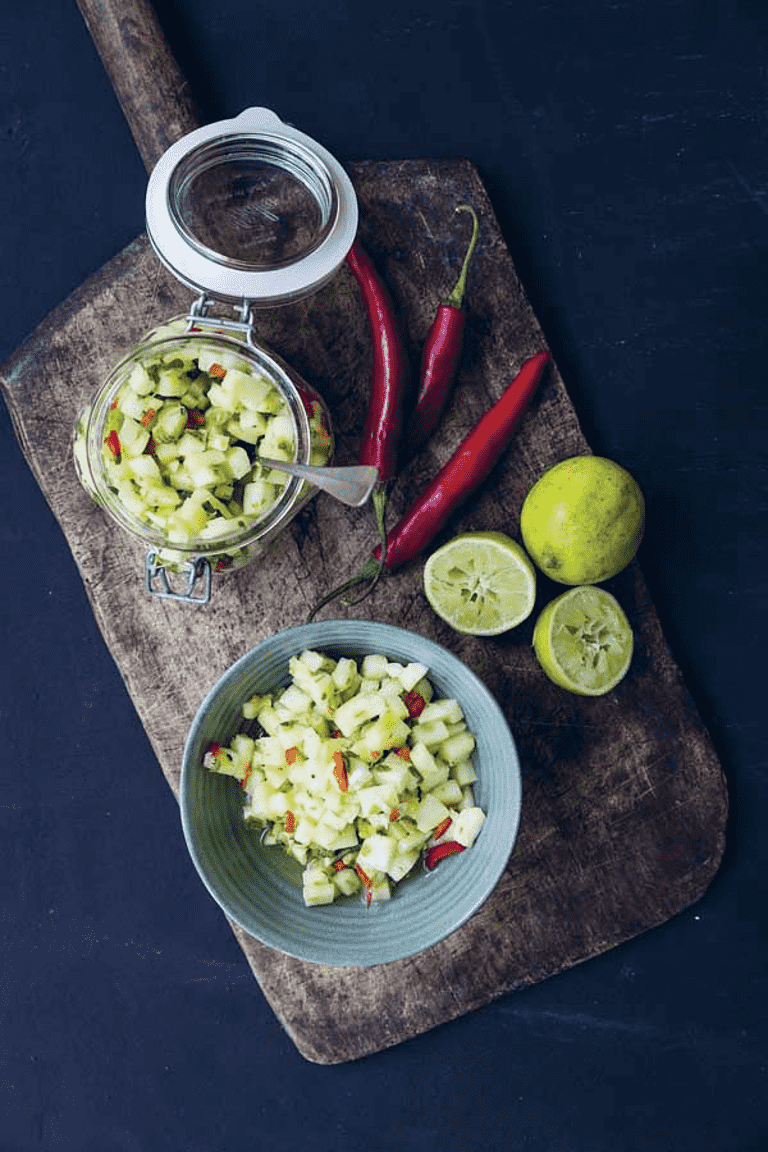 Ananassalsa med chili, lime & koriander
