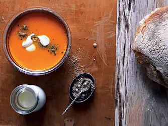 Arabisk gulerodssuppe med dukkah