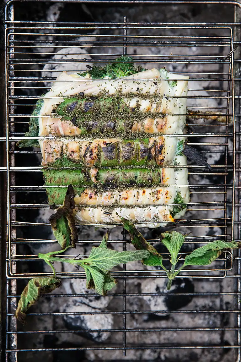 Grillet torsk med brændenælde