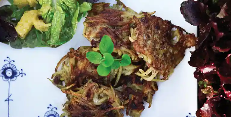 Kartoffel frikadeller og butternut sqush-salat