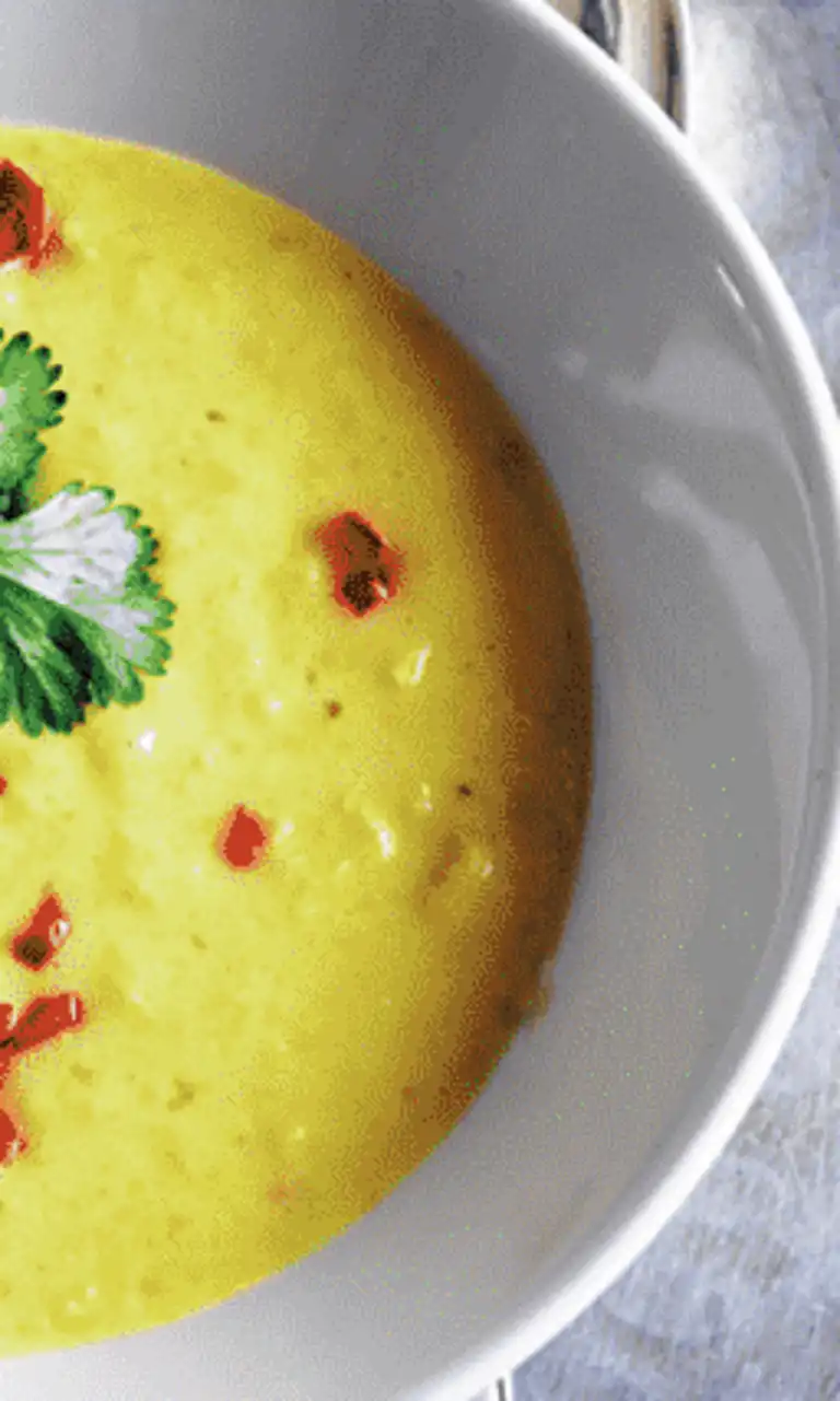 Majssuppe med chili og persilleolie