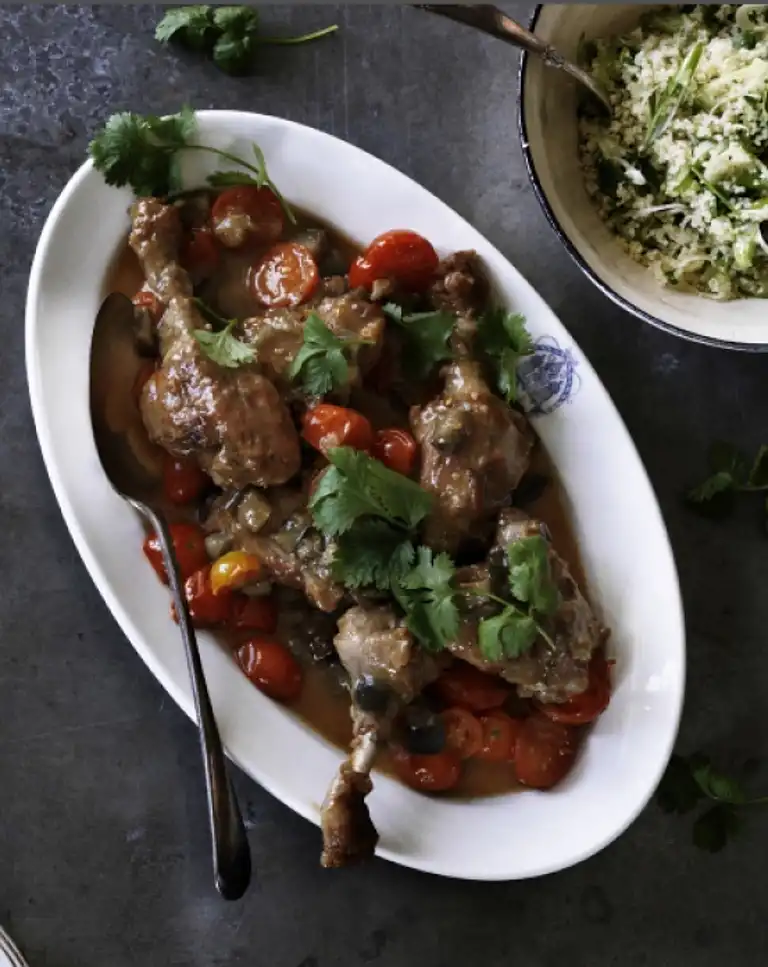 Ovnstegte andelår med aubergine og couscous med frisk koriander 