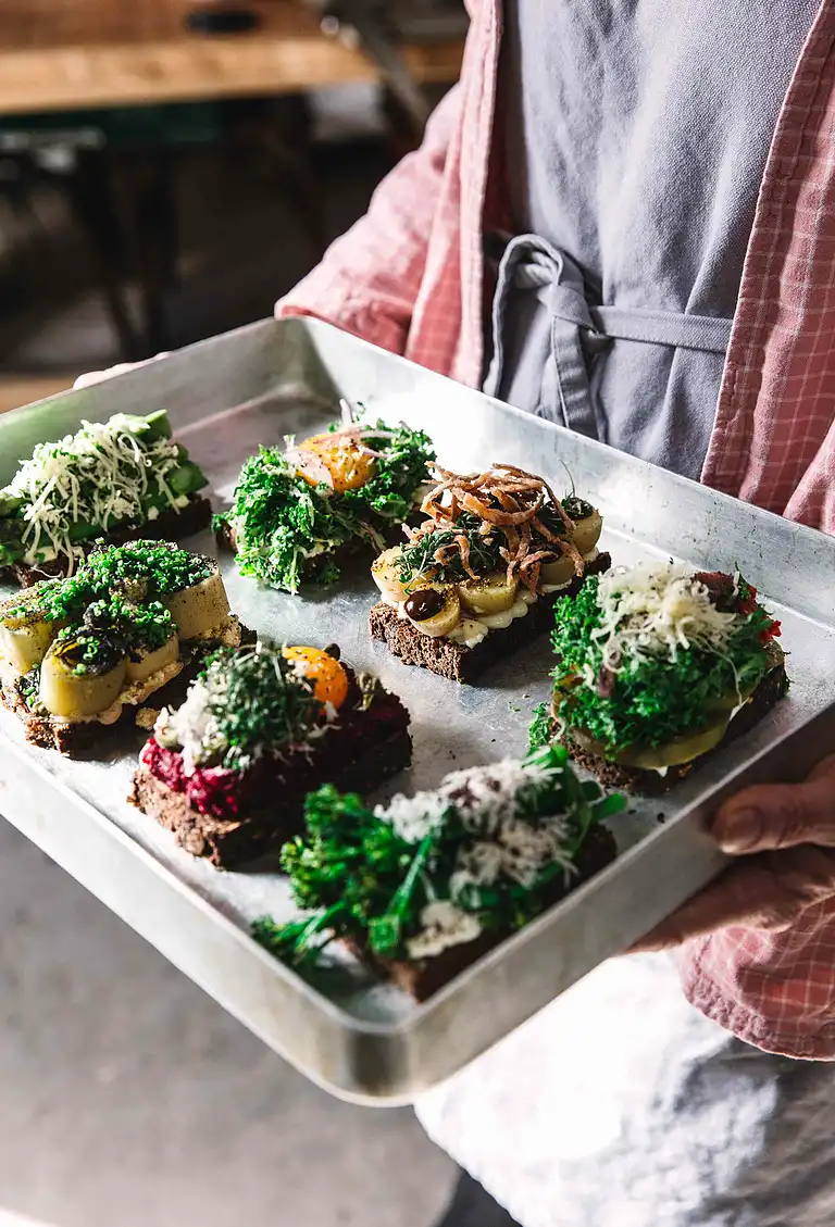 Til 10 portioner: Tomat med pebermash – smørrebrød