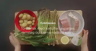 Torskefisk med kartofler, asparges, ramsløg og kærnemælksdressing